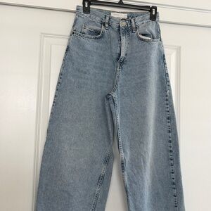 Topshop Baggy jeans in a light blue wash